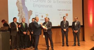 Programa Emprende recibe premio a la Excelencia en la Promoción del Emprendimiento