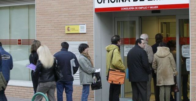 Presidente de la Comunidad de Murcia afirma que la Región es la tercera que más ha reducido el paro durante el mes de abril