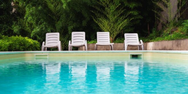 Piscinas y zonas de descanso: el plan ideal para refrescarse en verano en Murcia