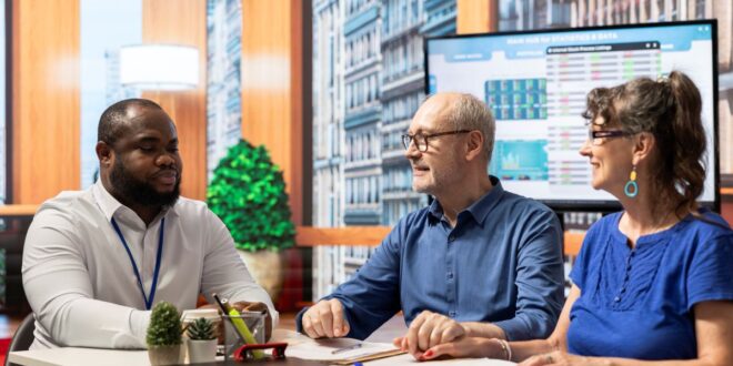 Cómo optimizar tus impuestos antes de que acabe el año: guía práctica para autónomos y pymes